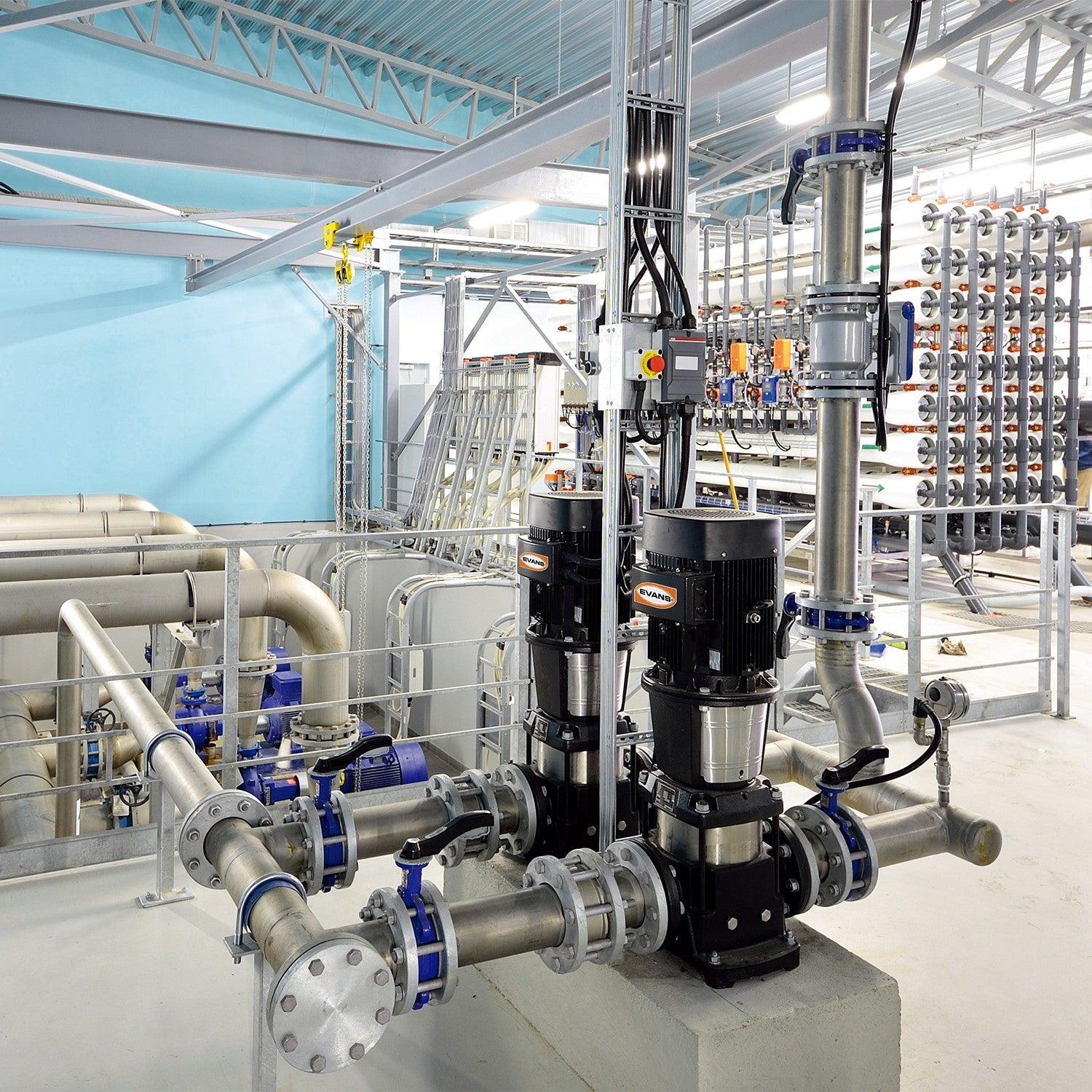 BOMBA MULTIETAPAS VERTICAL 5GPM 1.0HP - SSXV5ME0100