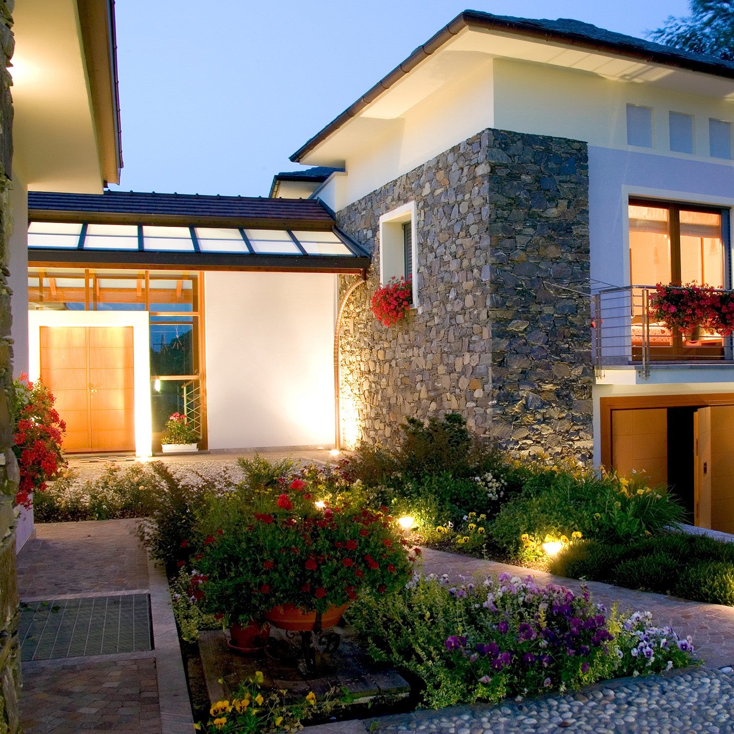 GENERADOR MONOFÁSICO 12.0KW 23.0HP VANGUARD - GER10LP2300BS