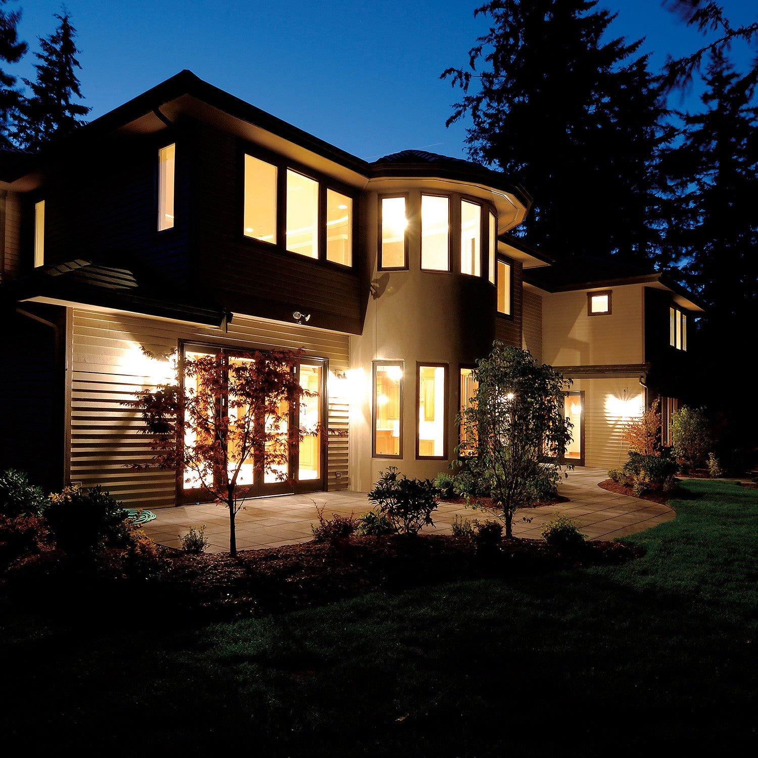 GENERADOR TRIFÁSICO 13.0KVA 23.0HP VANGUARD - GTR11LP2300BS